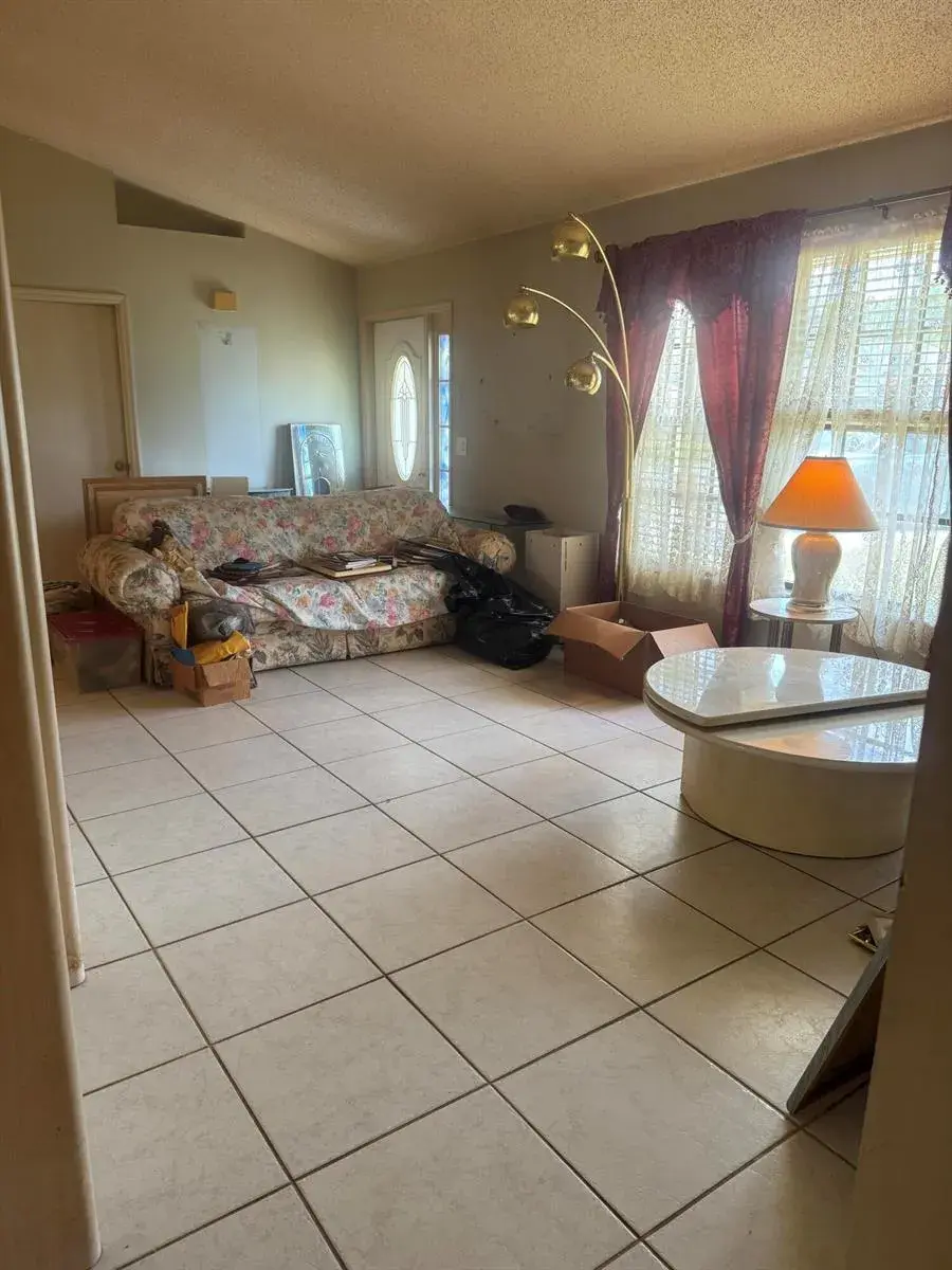 1962 SW Capeador Street, Port St. Lucie FL 34953