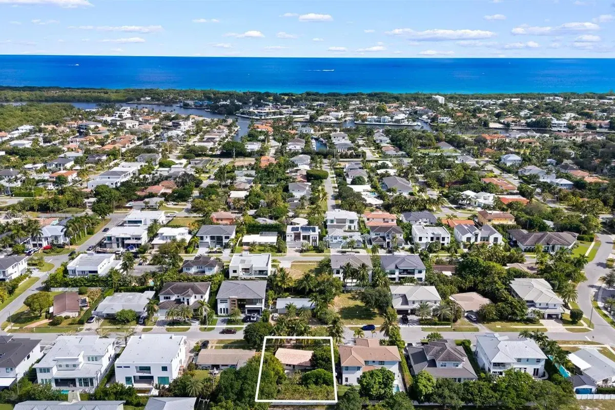 1001 NE 2nd Terrace, Boca Raton FL 33432
