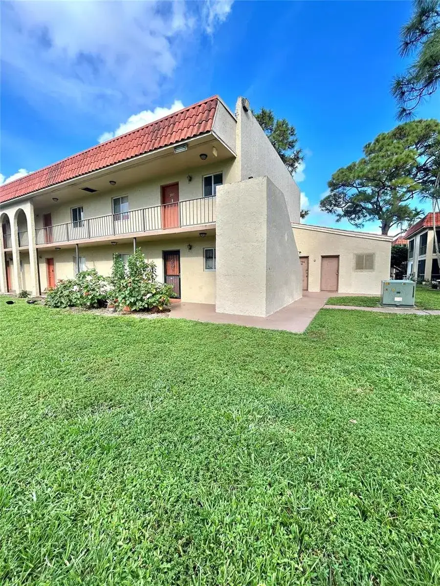 6100 Forest Hill Boulevard # 101, West Palm Beach FL 33415