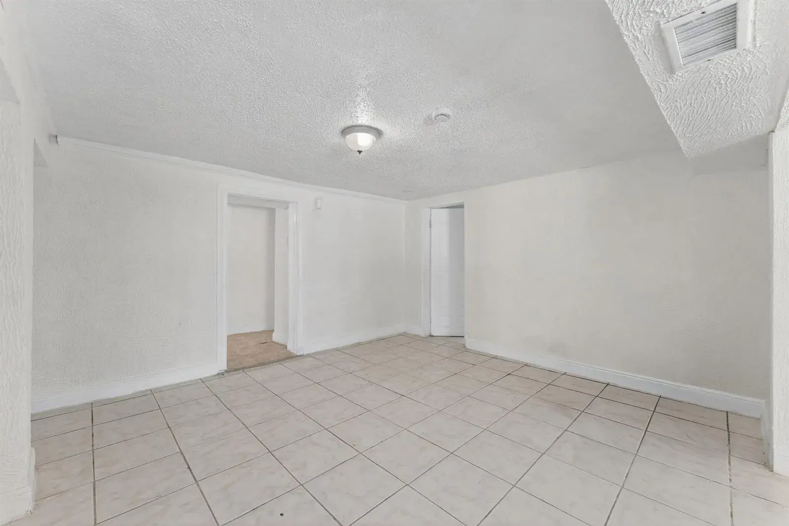 2917 NW 7th Court # 2917, Fort Lauderdale FL 33311
