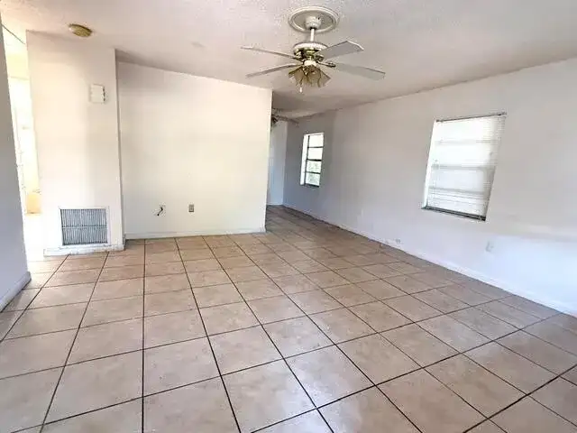 301 N 20th Street, Fort Pierce FL 34950 photo 3