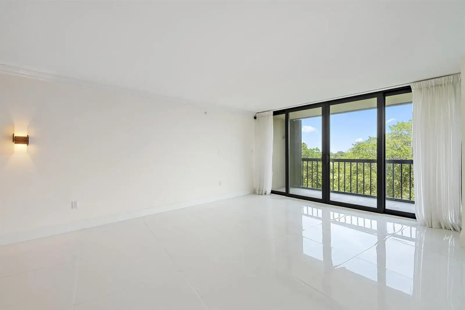 2450 Presidential Way # 505, West Palm Beach FL 33401 photo 5