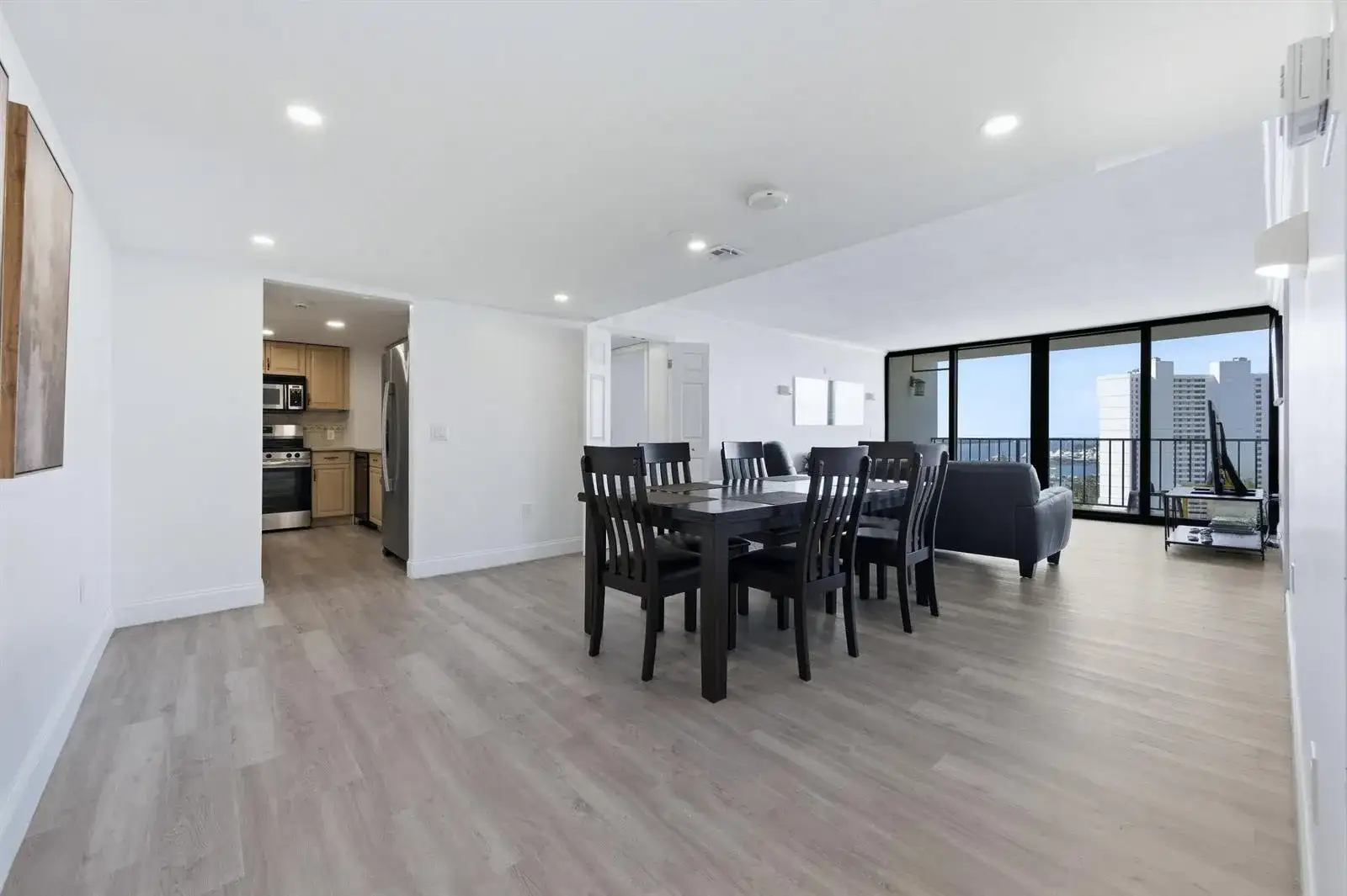 5600 N Flagler Drive # 1605, West Palm Beach FL 33407 photo 2