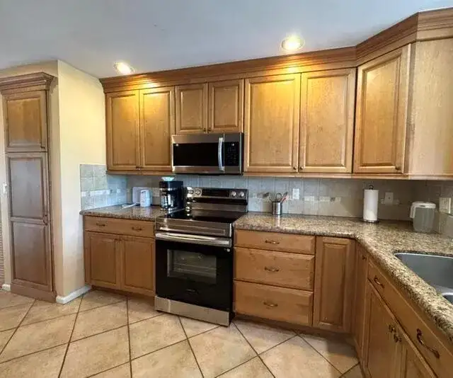 505 Prestwick Circle, Palm Beach Gardens FL 33418 photo 5