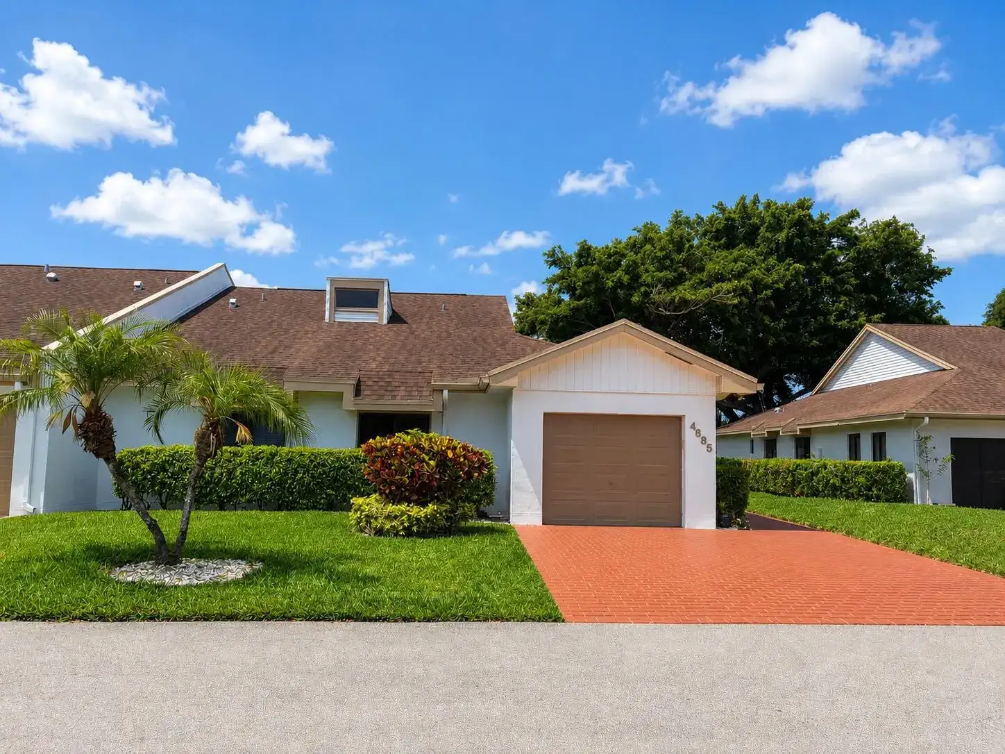 4685 Fountains Drive S, FL 33467 photo 2