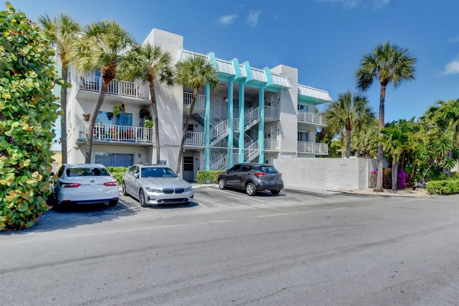 2715 NE 49th Street, Fort Lauderdale FL 33308