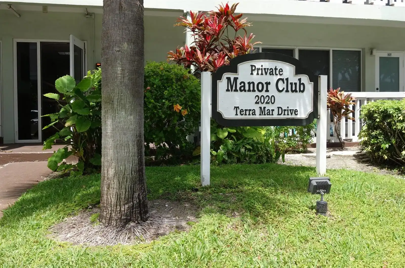 2020 Terra Mar Drive # 205, Pompano Beach FL 33062