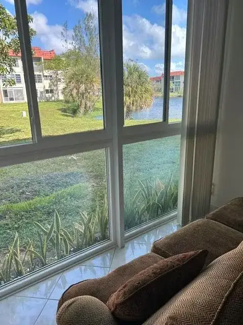 8020 Sunrise Lakes Drive N # 111, Sunrise FL 33322 photo 3