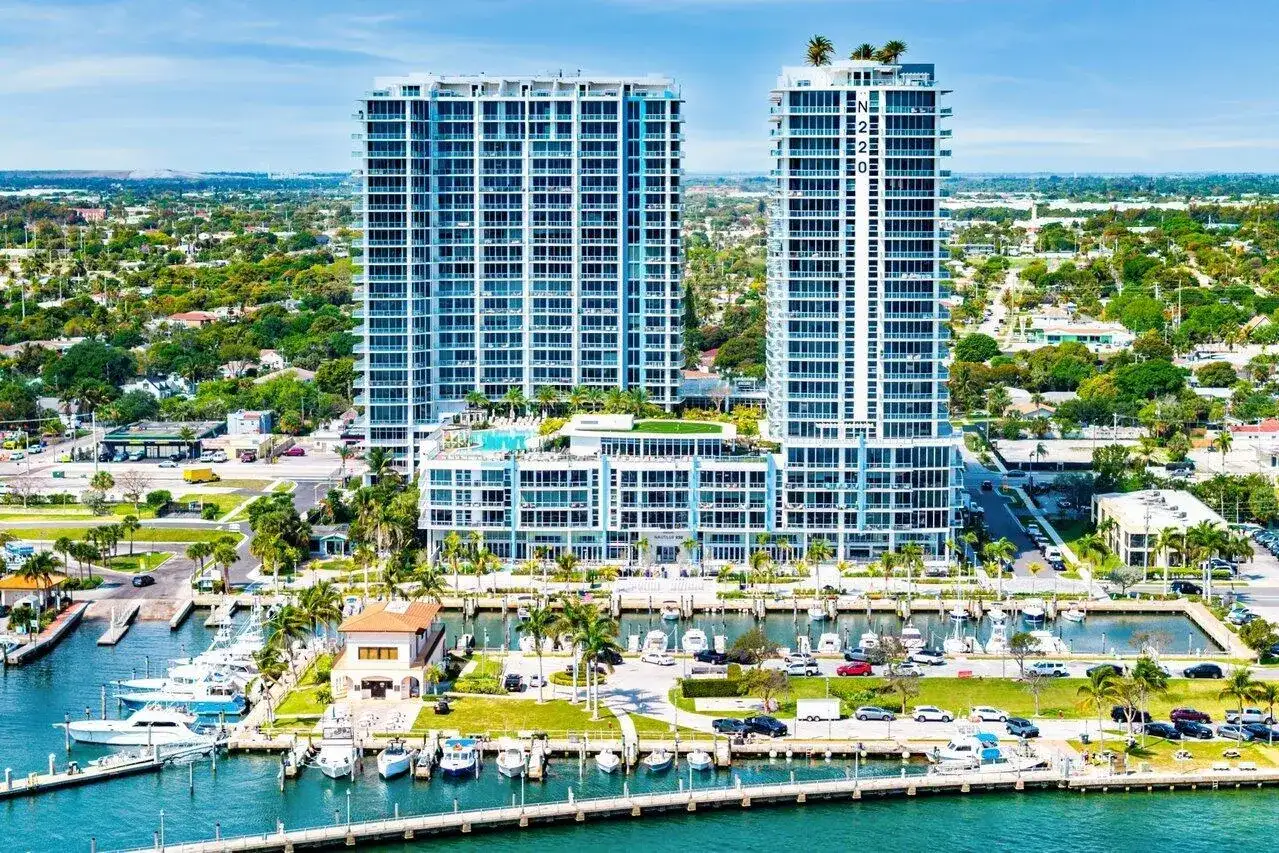 220 Lake Shore Drive # 2109, Lake Park FL 33403 photo 2