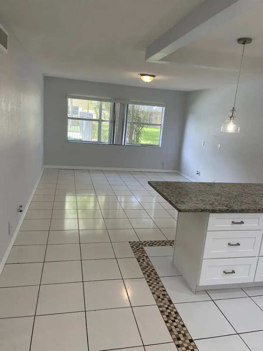 440 SE 2nd Avenue # 5, Deerfield Beach FL 33441 photo 5