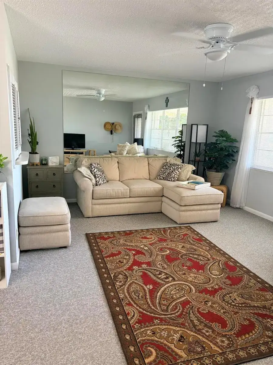 14 Easthampton A, West Palm Beach FL 33417 photo 3