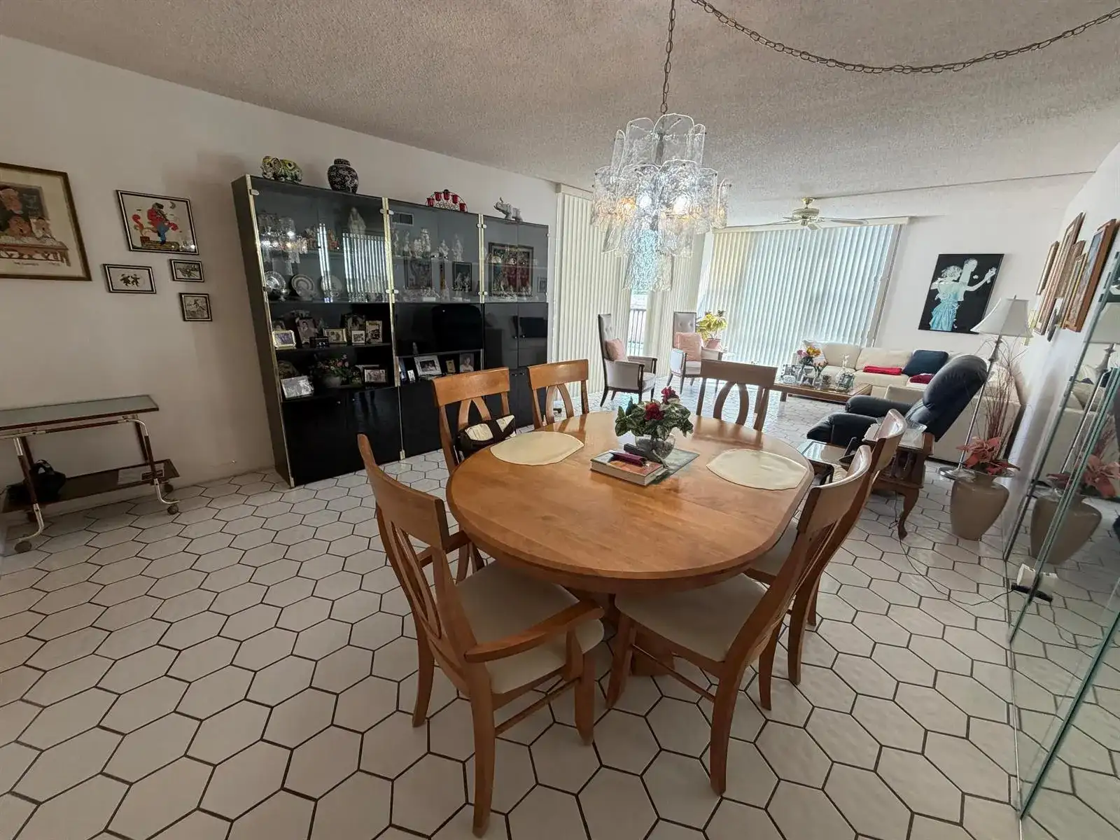 20301 W Country Club Drive # 329, Aventura FL 33180 photo 2