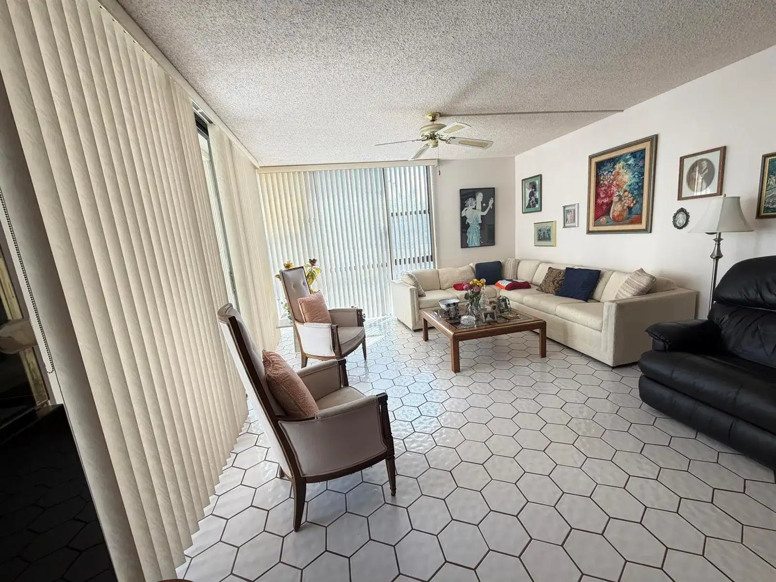 20301 W Country Club Drive # 329, Aventura FL 33180 photo 3