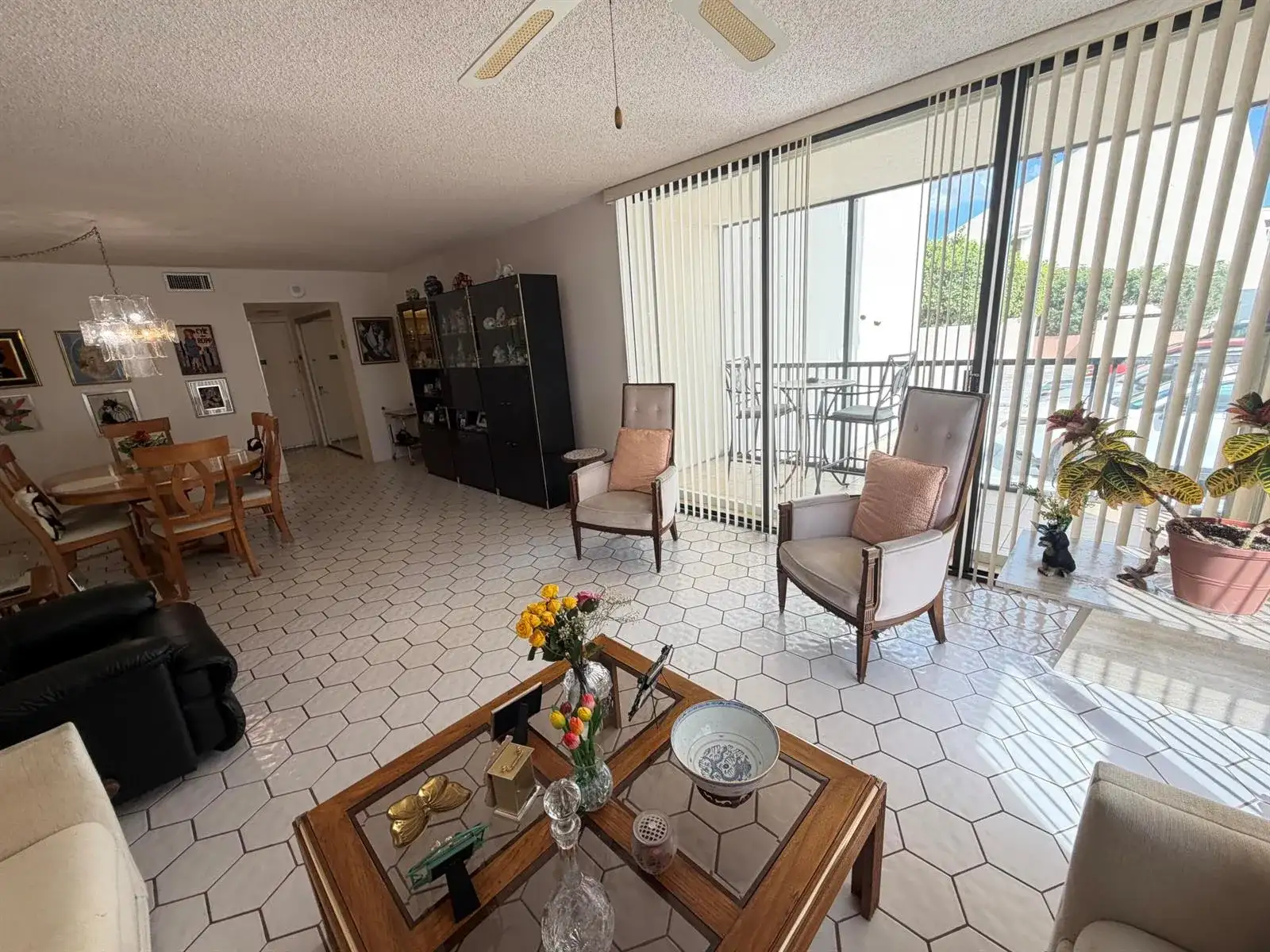 20301 W Country Club Drive # 329, Aventura FL 33180 photo 5