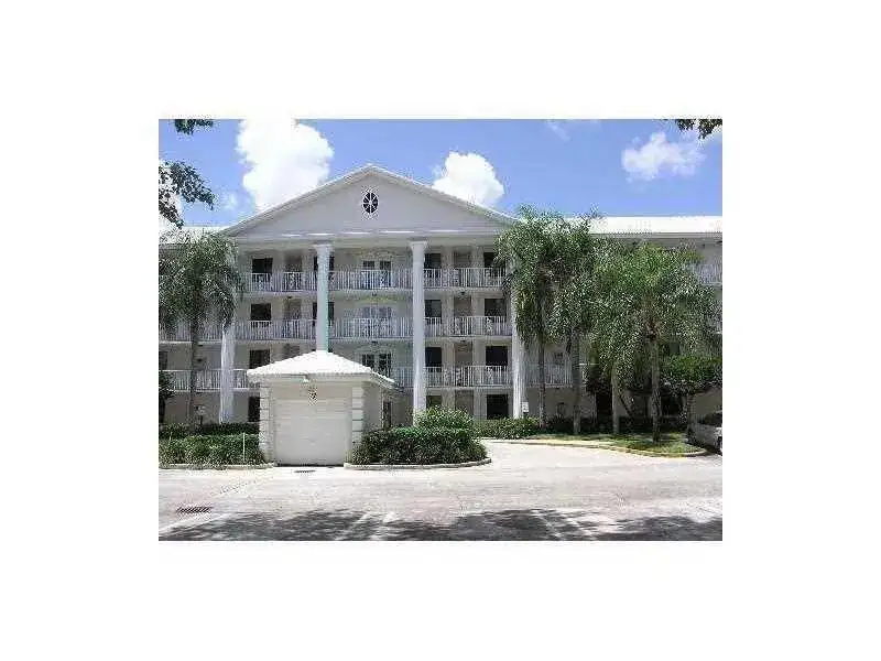 3650 Whitehall Drive # 403, West Palm Beach FL 33401 photo 2