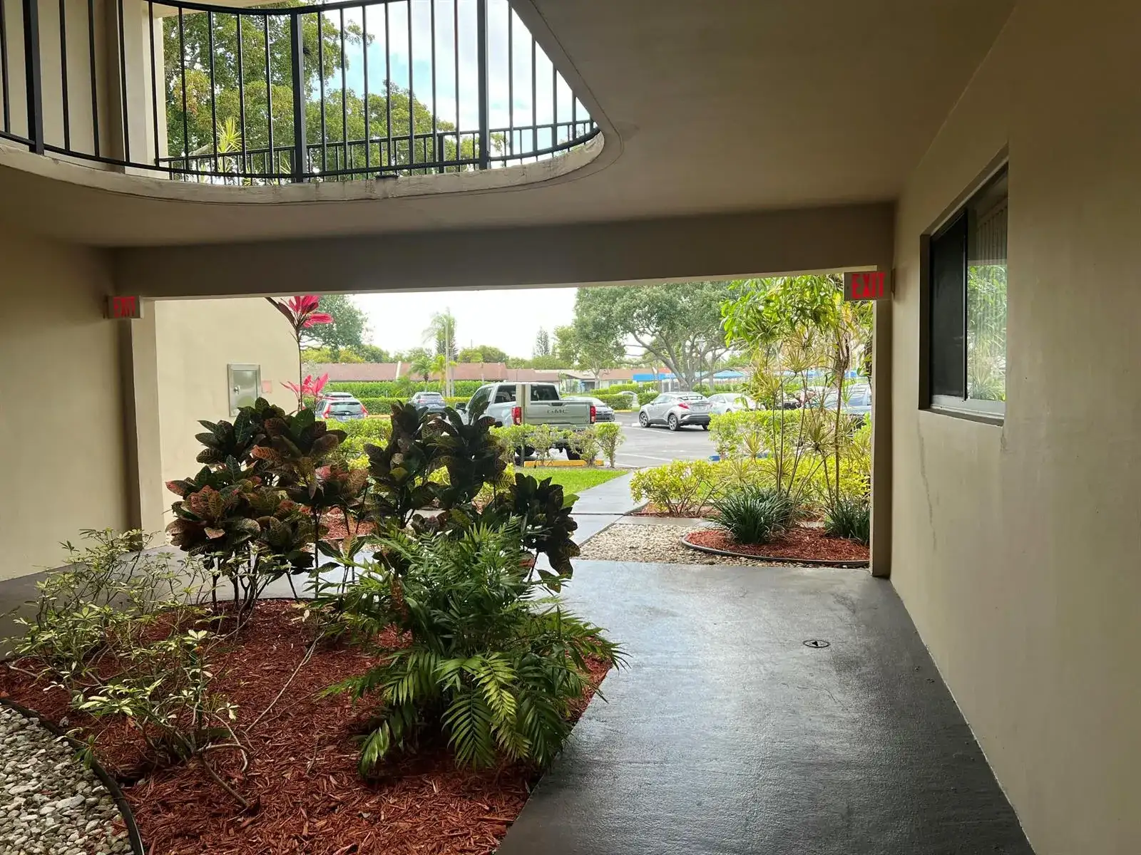 5220 Las Verdes Circle # 101, Delray Beach FL 33484 photo 5
