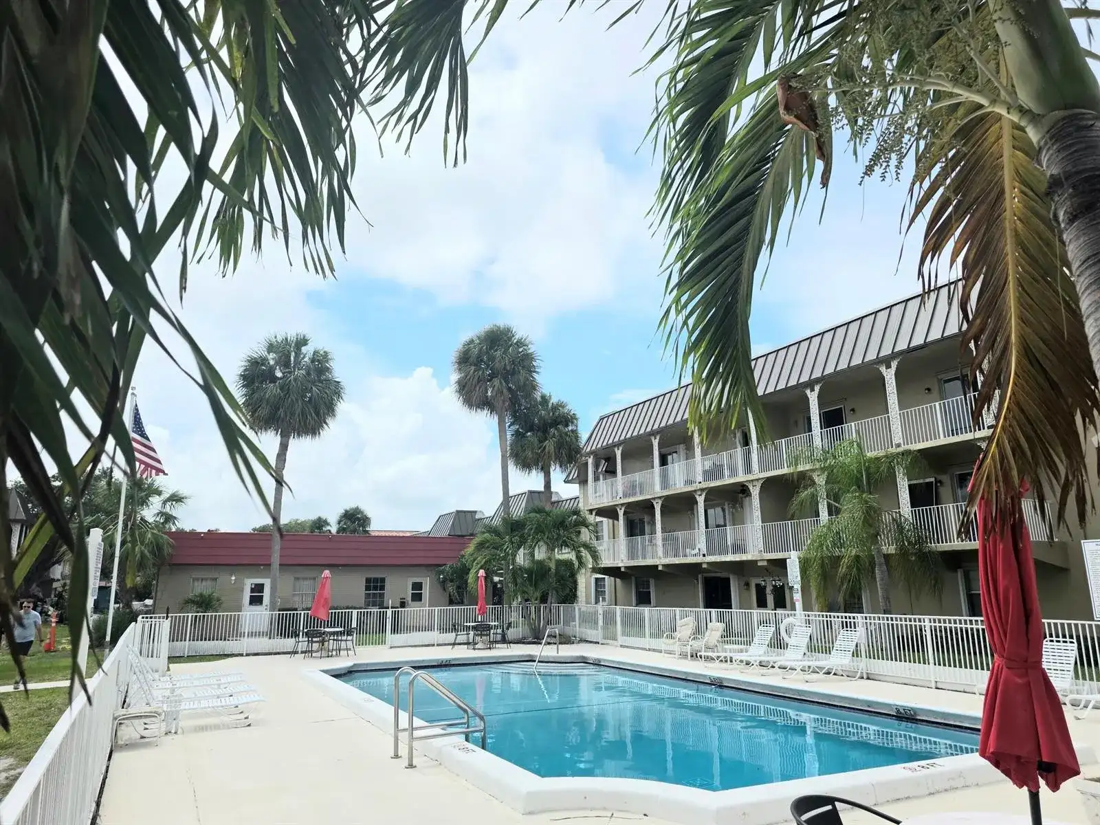 495 SE 8th Street Apt 237, Deerfield Beach FL 33441 photo 2