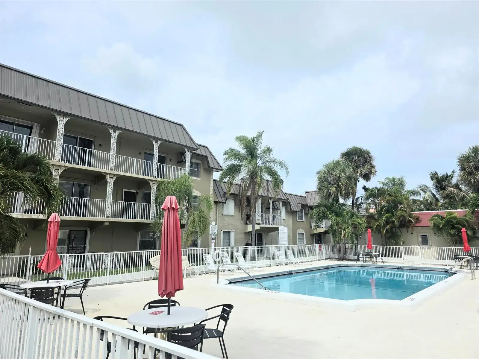 495 SE 8th Street Apt 237, Deerfield Beach FL 33441 photo 3