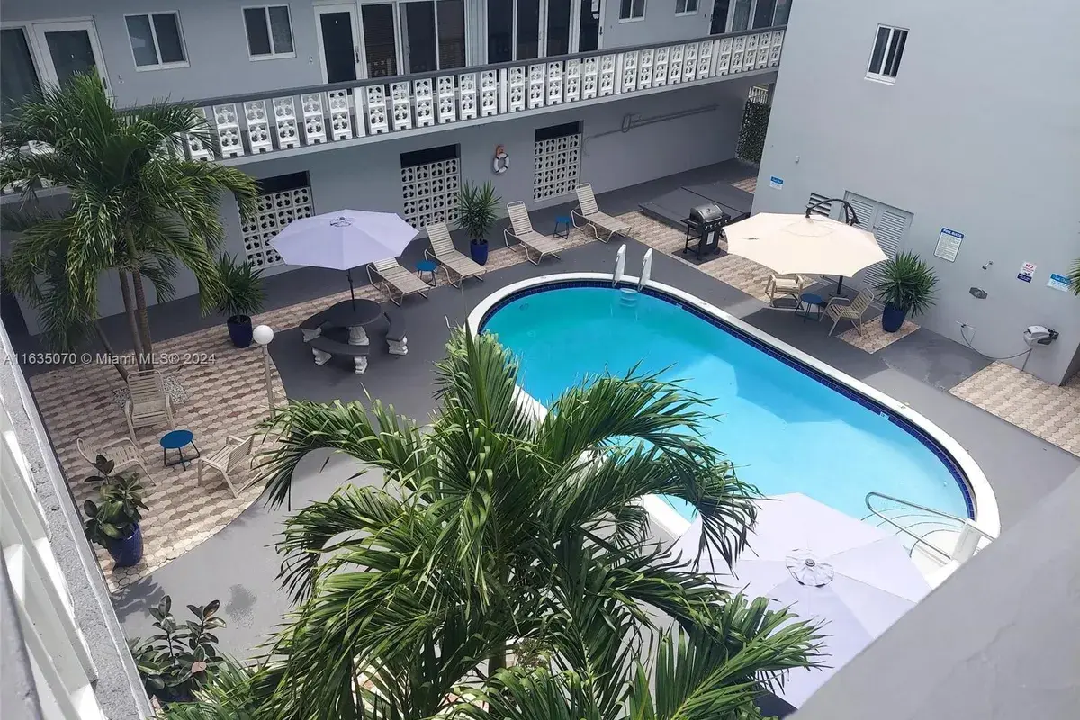 1818 Rodman Street # 2c, Hollywood FL 33020