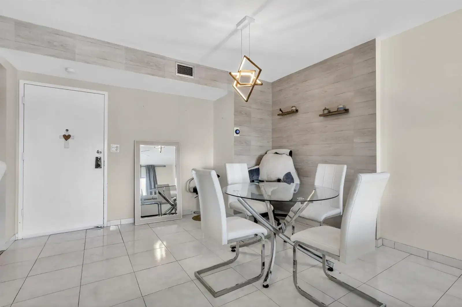 4330 Hillcrest Drive # 302, Hollywood FL 33021 photo 3