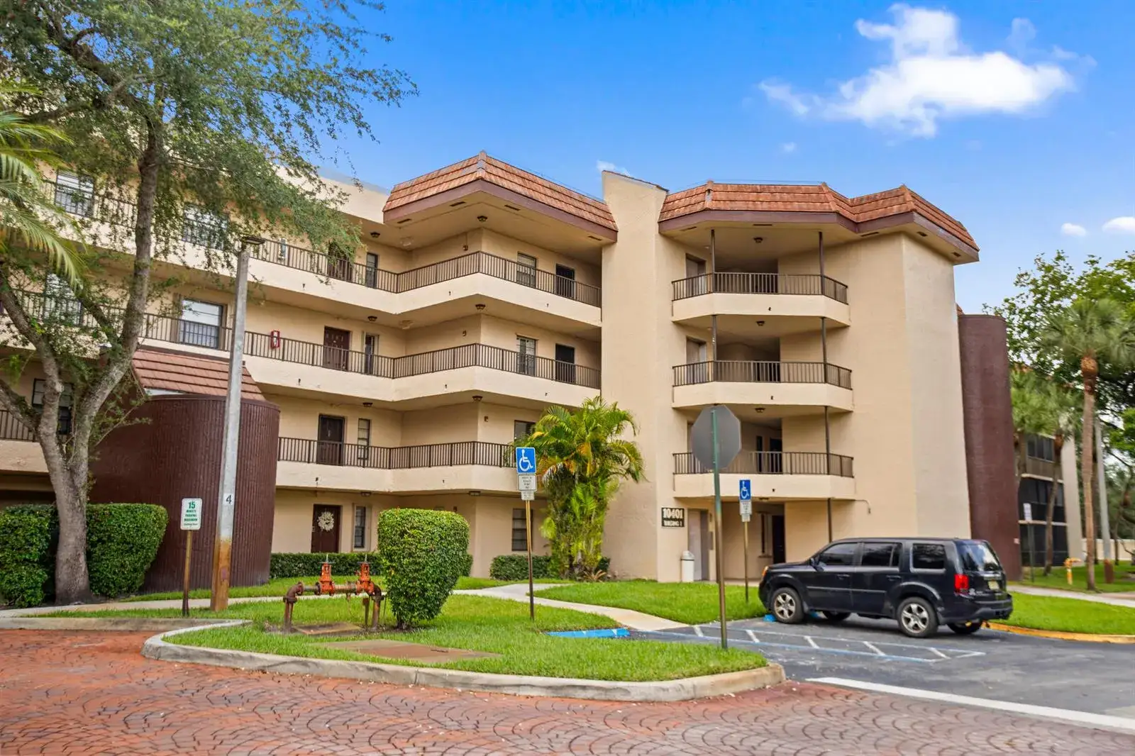 10401 W Broward Boulevard # 209, Plantation FL 33324