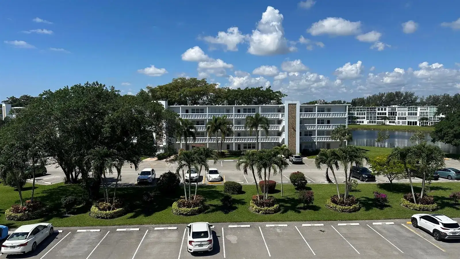 1044 Cambridge C, Deerfield Beach FL 33442 photo 2
