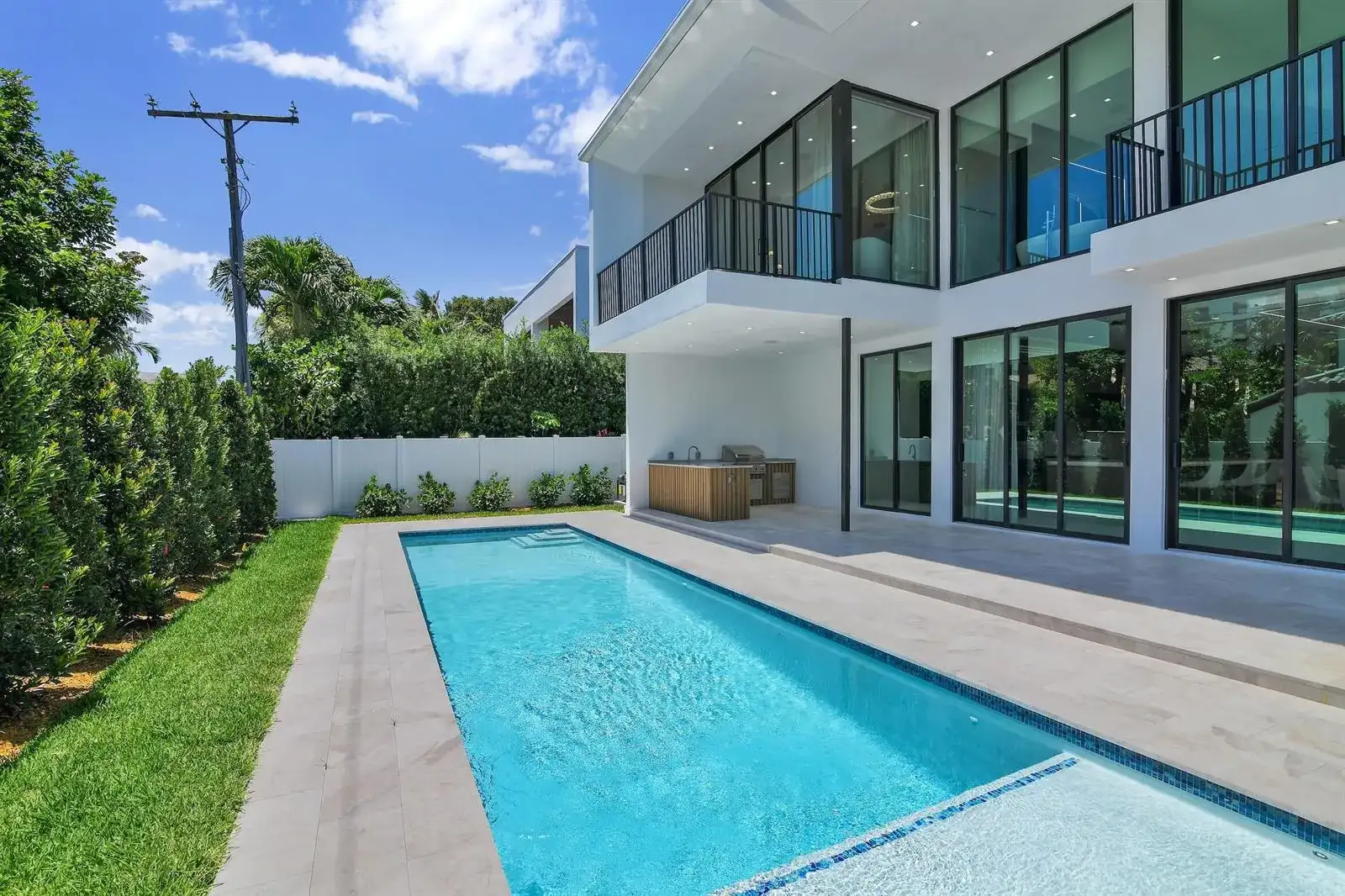 344 NE 2nd Street, Boca Raton FL 33432 photo 3