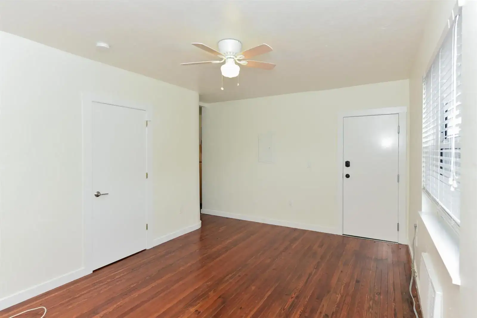 717 2nd Ave # 5, FL 33460 photo 5