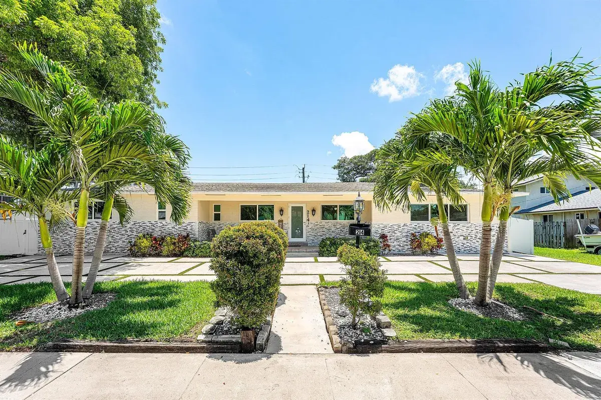 214 SE 5th Street, Dania Beach FL 33004