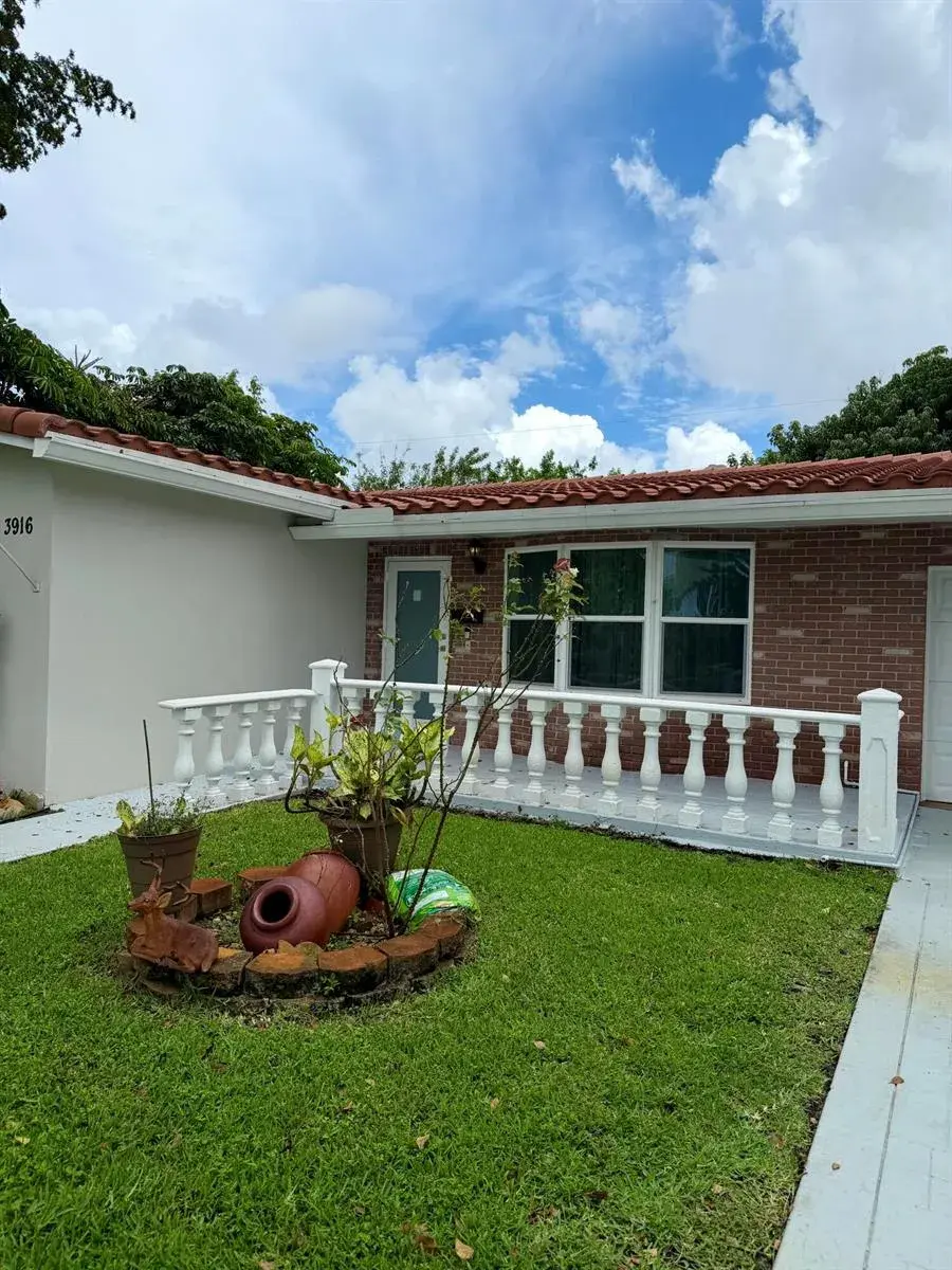 3916 Adams Street, Hollywood FL 33021
