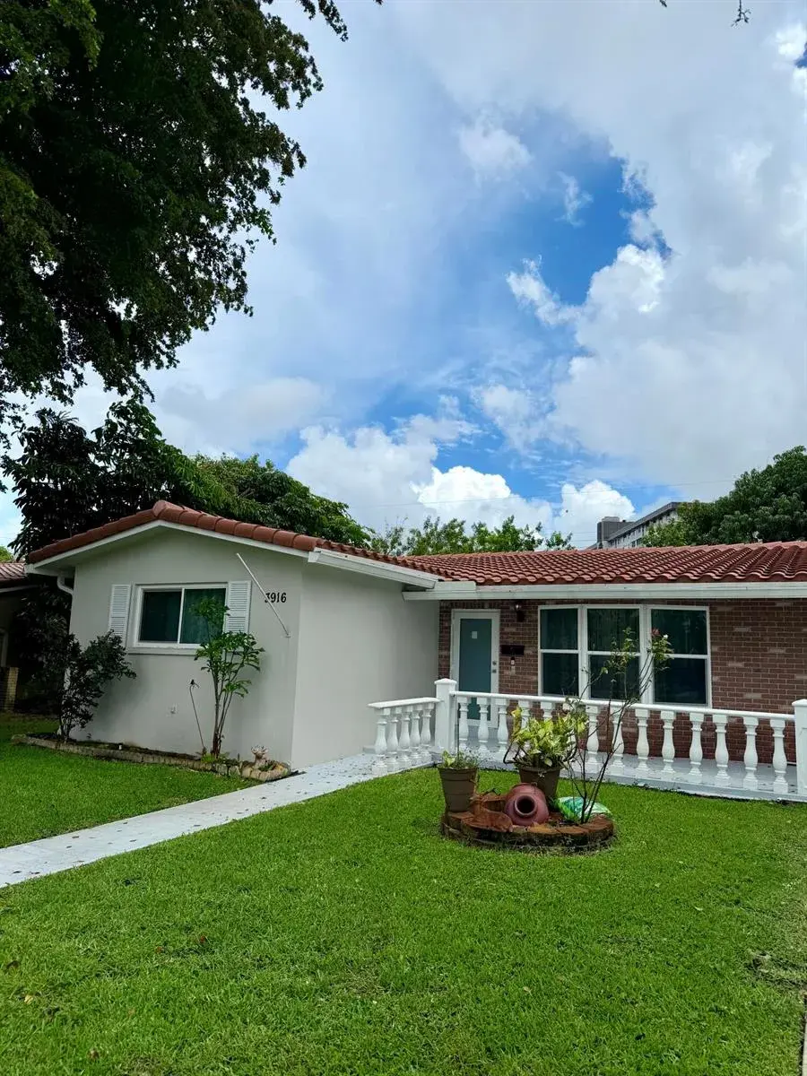 3916 Adams Street, Hollywood FL 33021