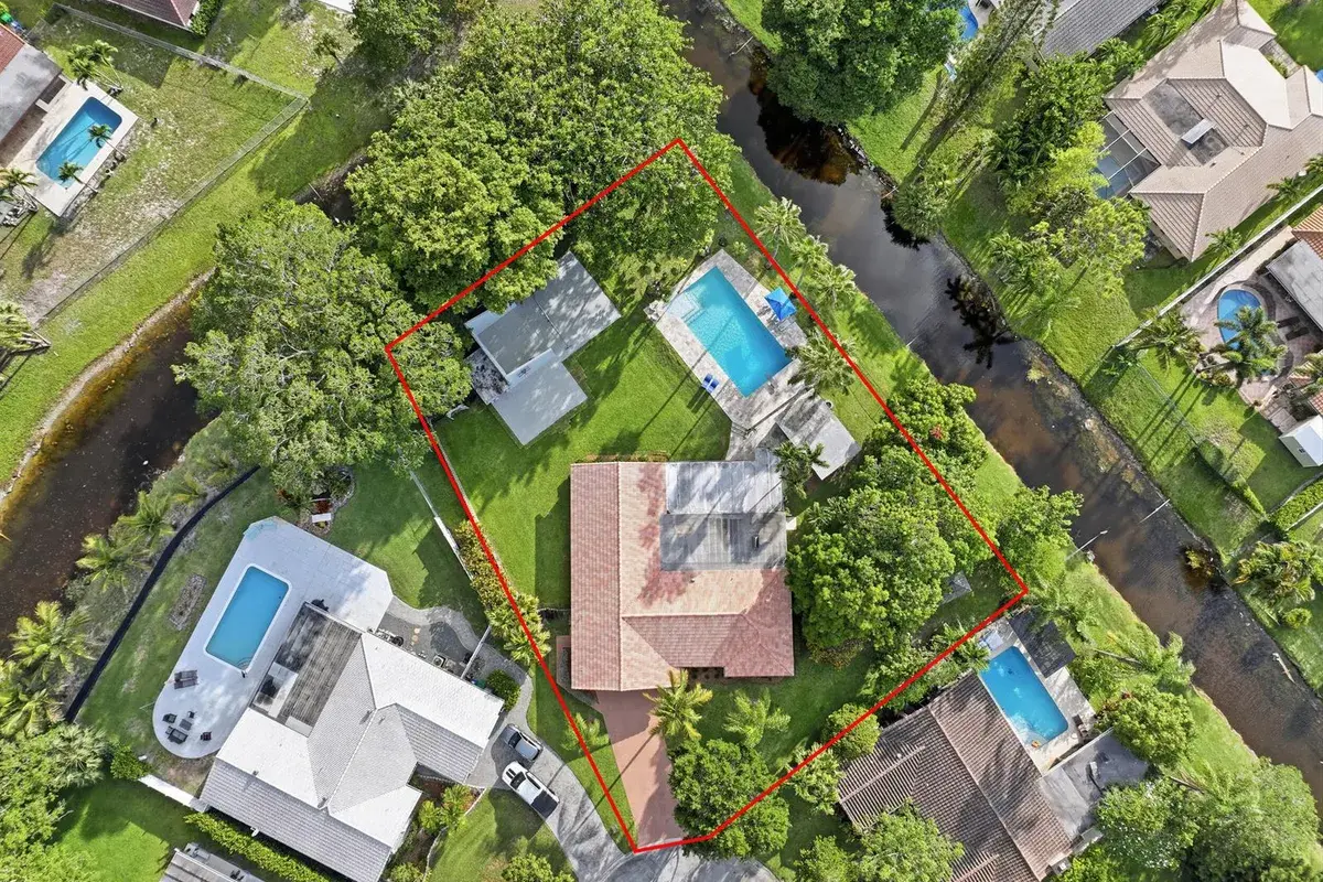 8492 NW 15th Court, Coral Springs FL 33071