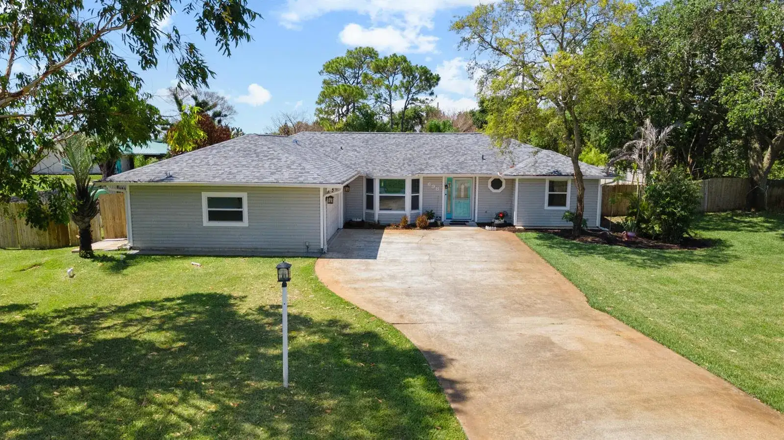 698 Fischer Drive, Sebastian FL 32958