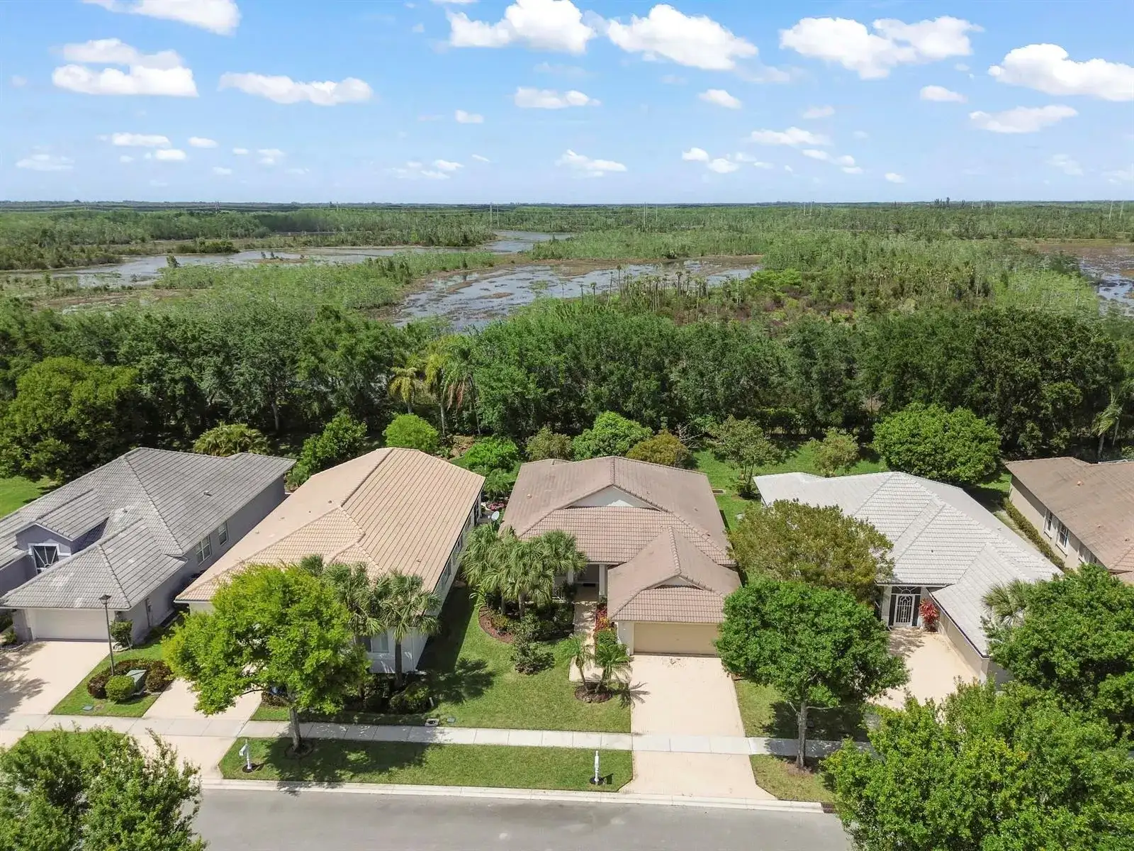 2464 Sailfish Cove Drive, West Palm Beach FL 33411 photo 2