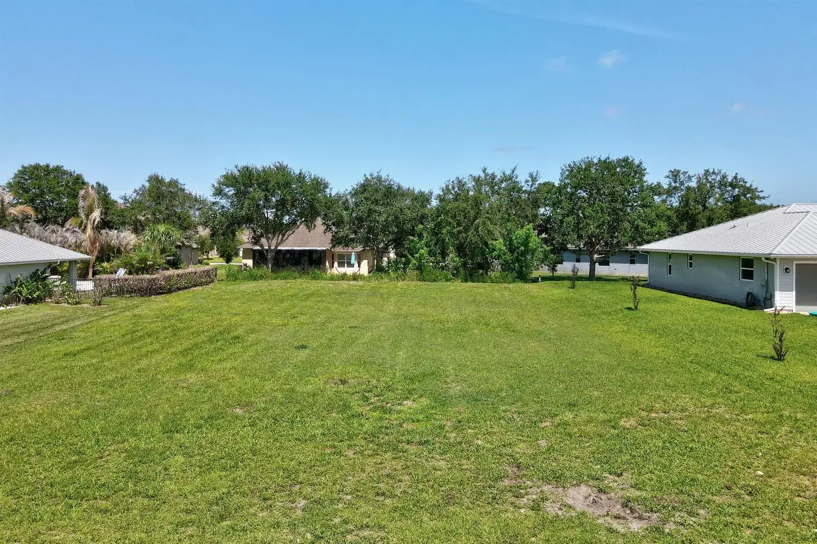 6370 Tropical Way, Vero Beach FL 32967 photo 2