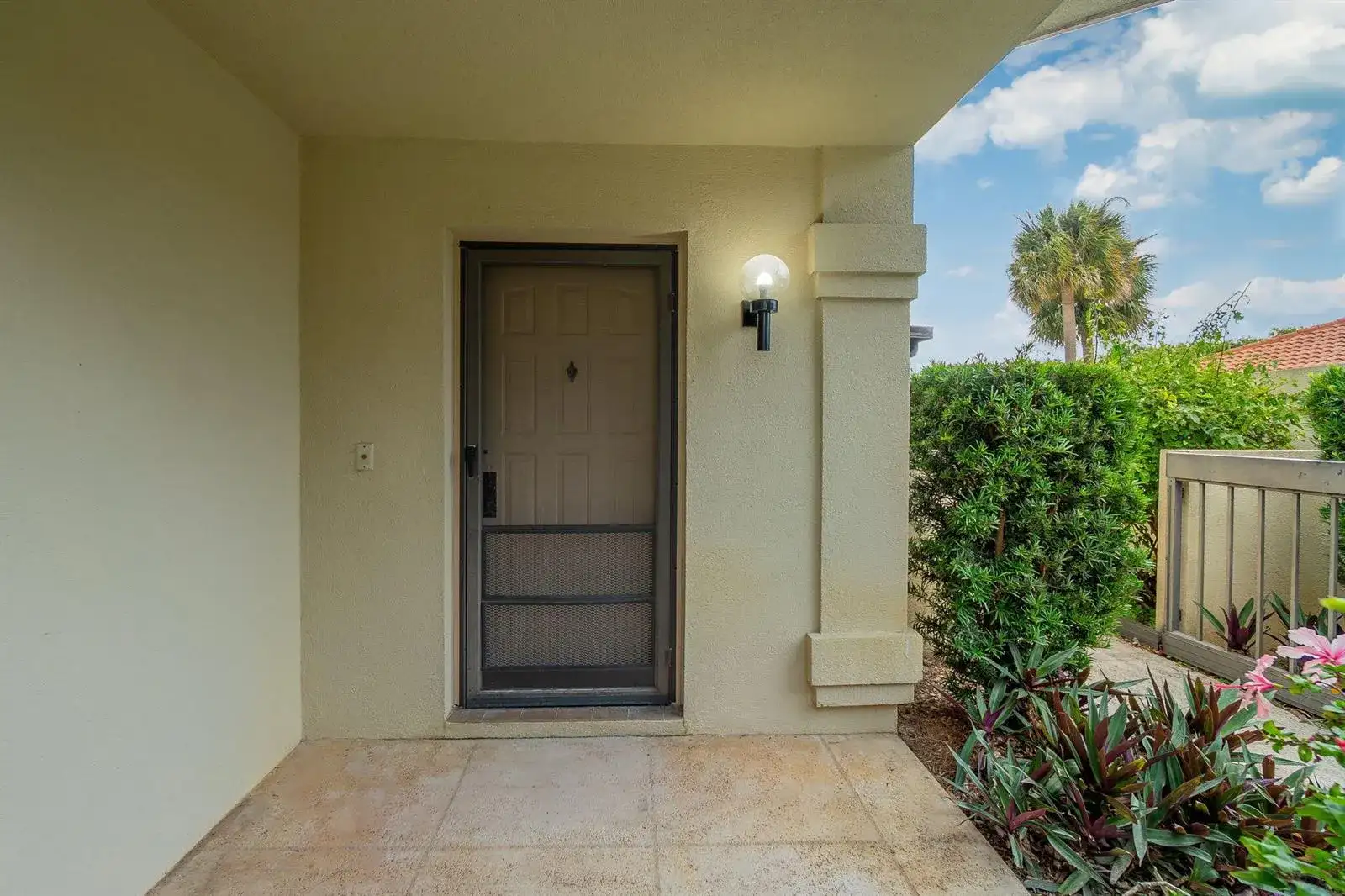 2880 Gettysburg Lane, West Palm Beach FL 33409 photo 3