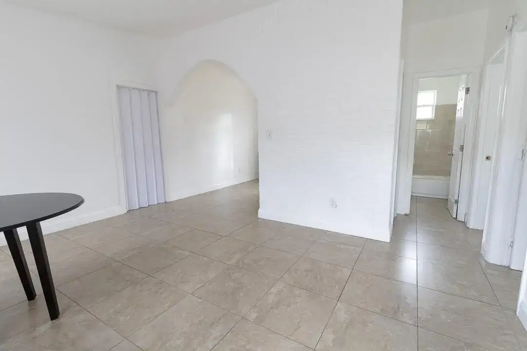 630 NW 15th Terrace # 2, Fort Lauderdale FL 33311 photo 4