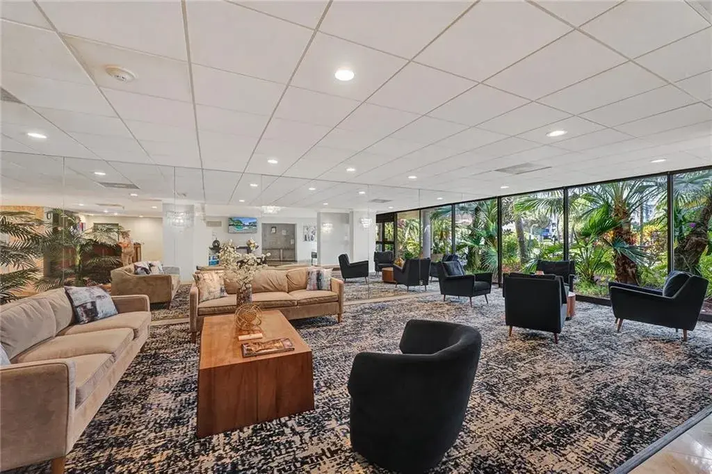 3800 Hillcrest Drive # 1219, Hollywood FL 33021