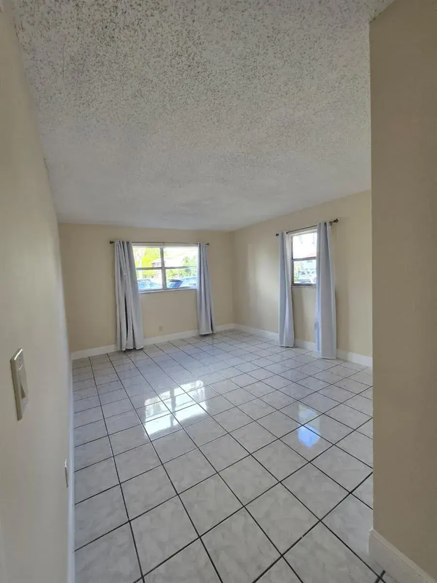 11604 NW 29th Court NW # 2c, Coral Springs FL 33065