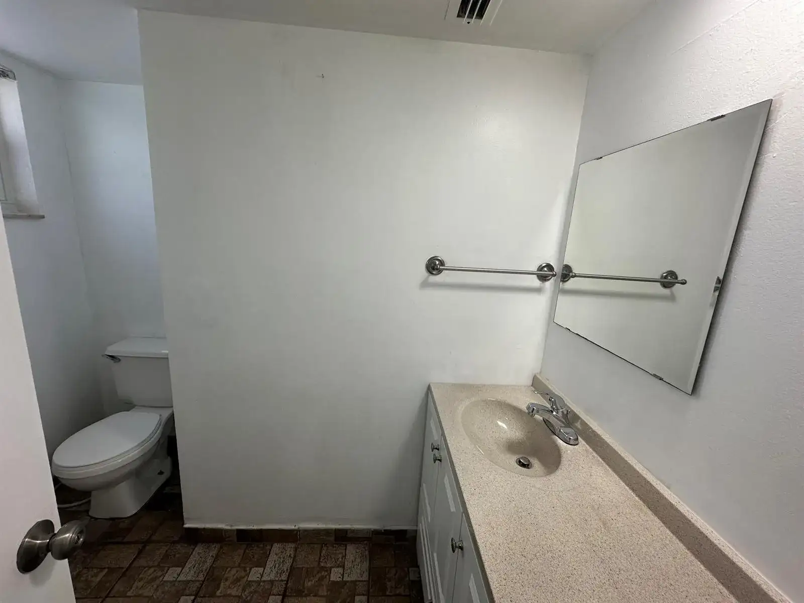 1660 NE 191st Street # 1, Miami FL 33179 photo 5