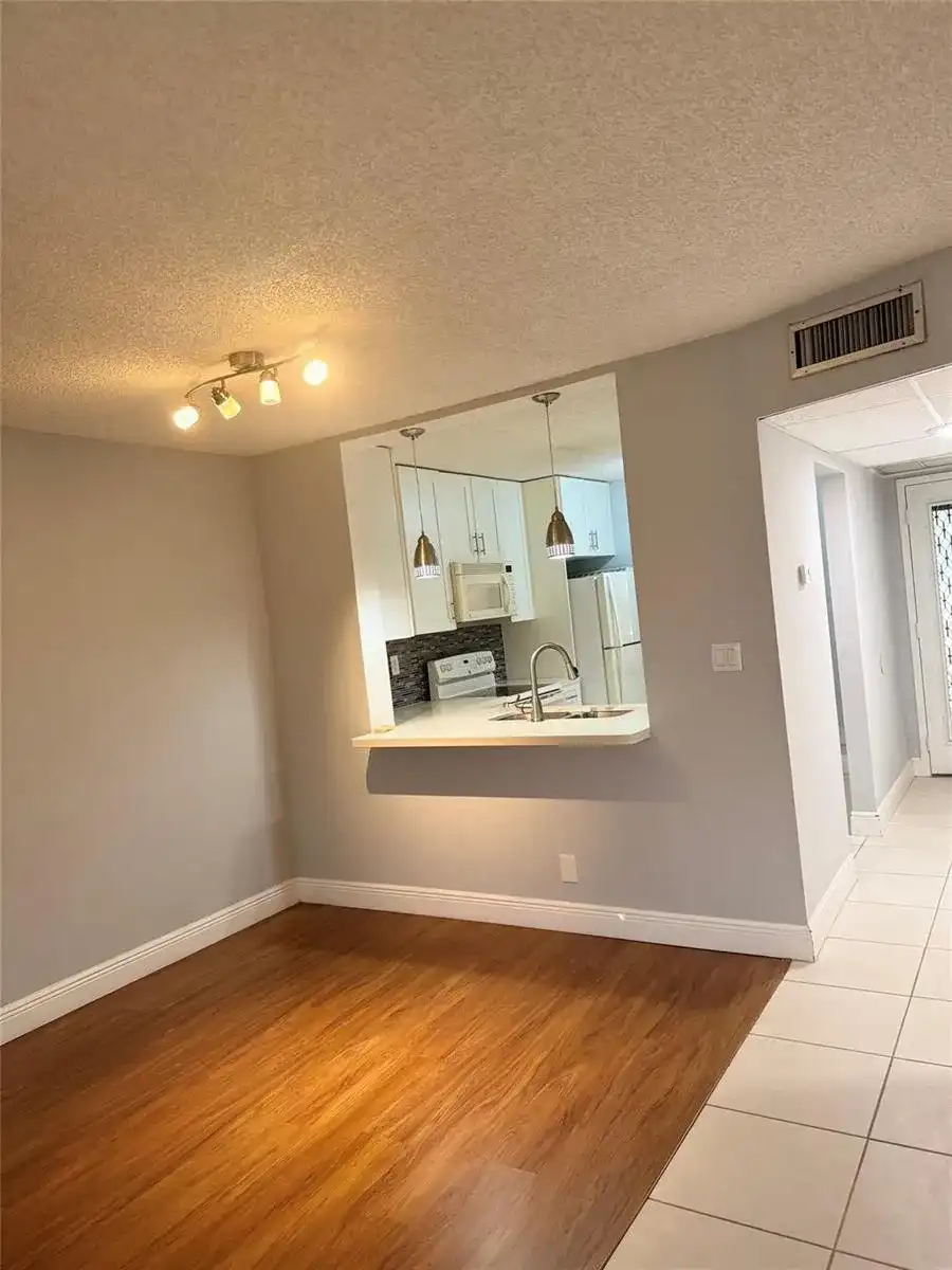 3000 NW 42nd Avenue # B201, Coconut Creek FL 33066