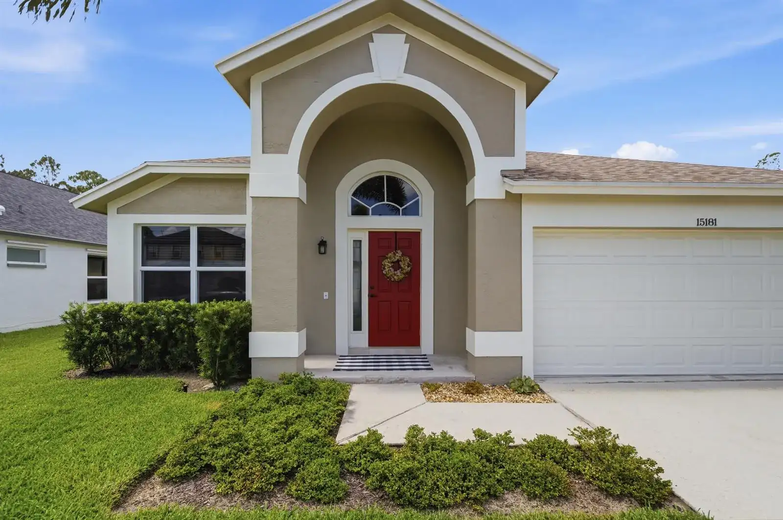 15181 Oak Chase Court, Wellington FL 33414 photo 2
