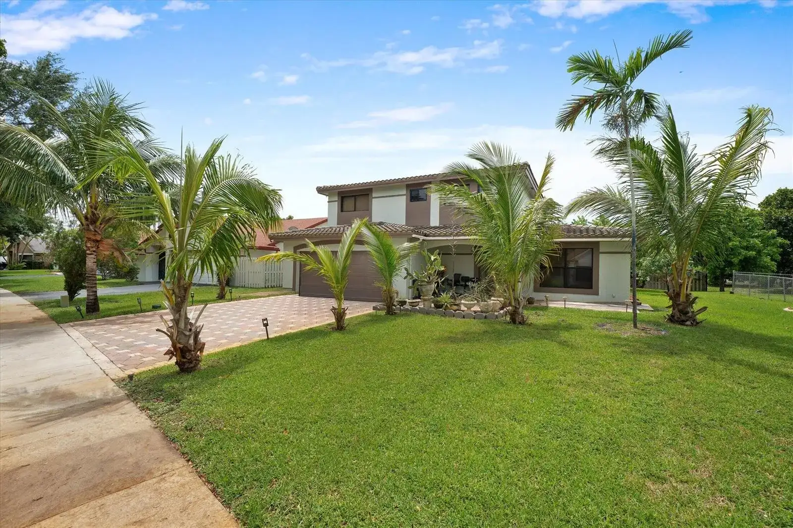 2340 Fairmont Avenue, Miramar FL 33025 photo 2