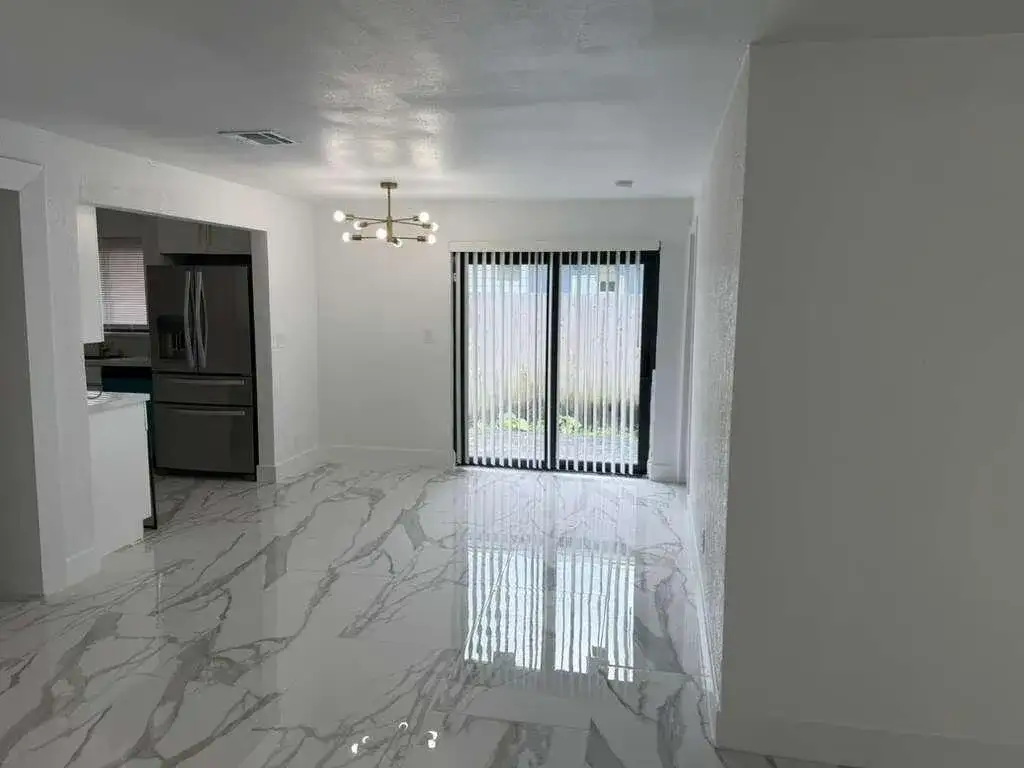 160 SE 15th Avenue, Pompano Beach FL 33060 photo 2