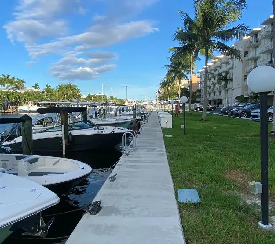 1731 SE 15th Street # 202, Fort Lauderdale FL 33316