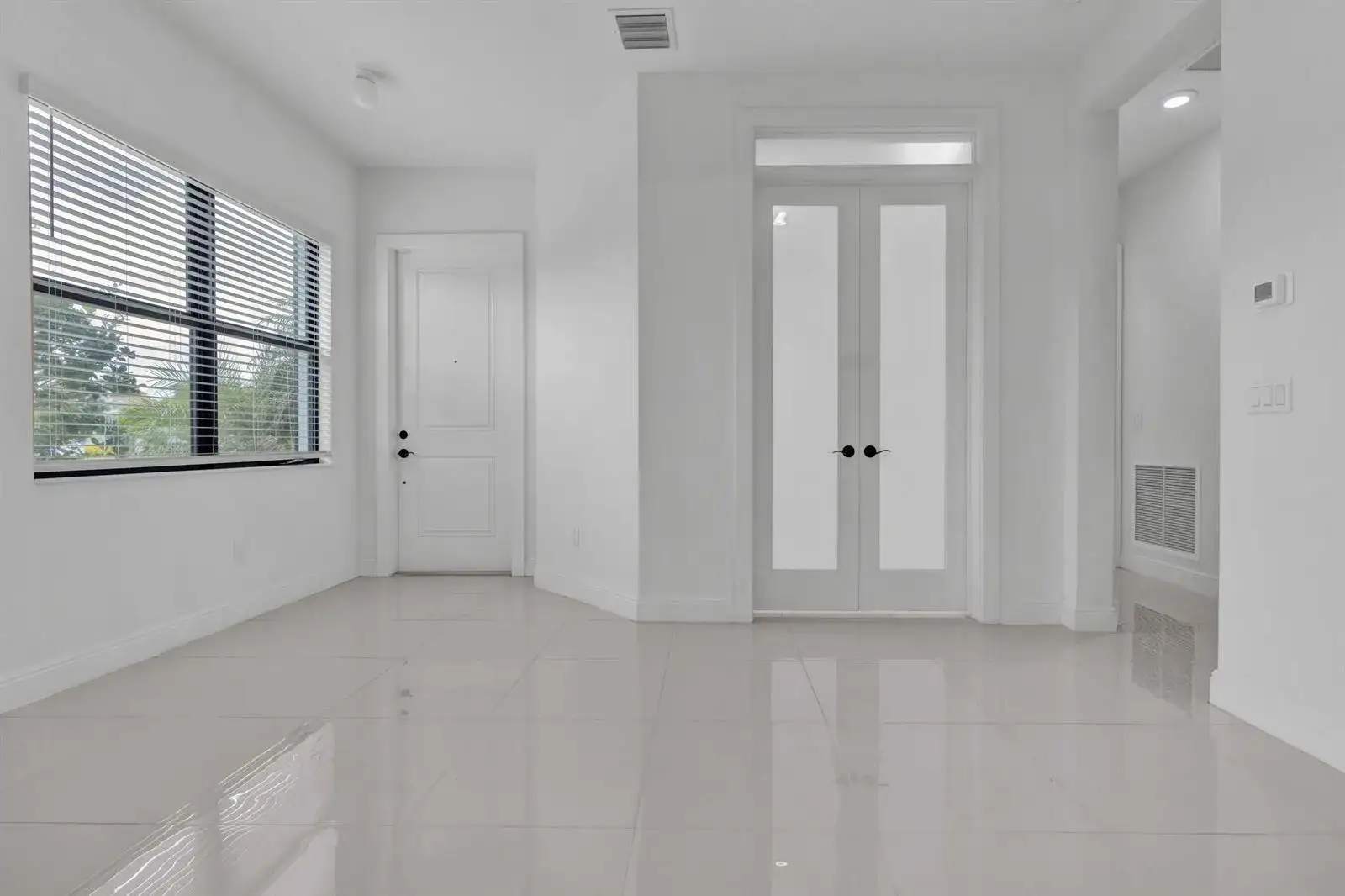 5501 Santa Rosa Lane, Westlake FL 33470 photo 3