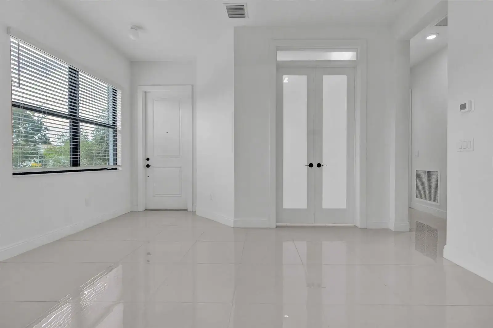 5501 Santa Rosa Lane, Westlake FL 33470 photo 3