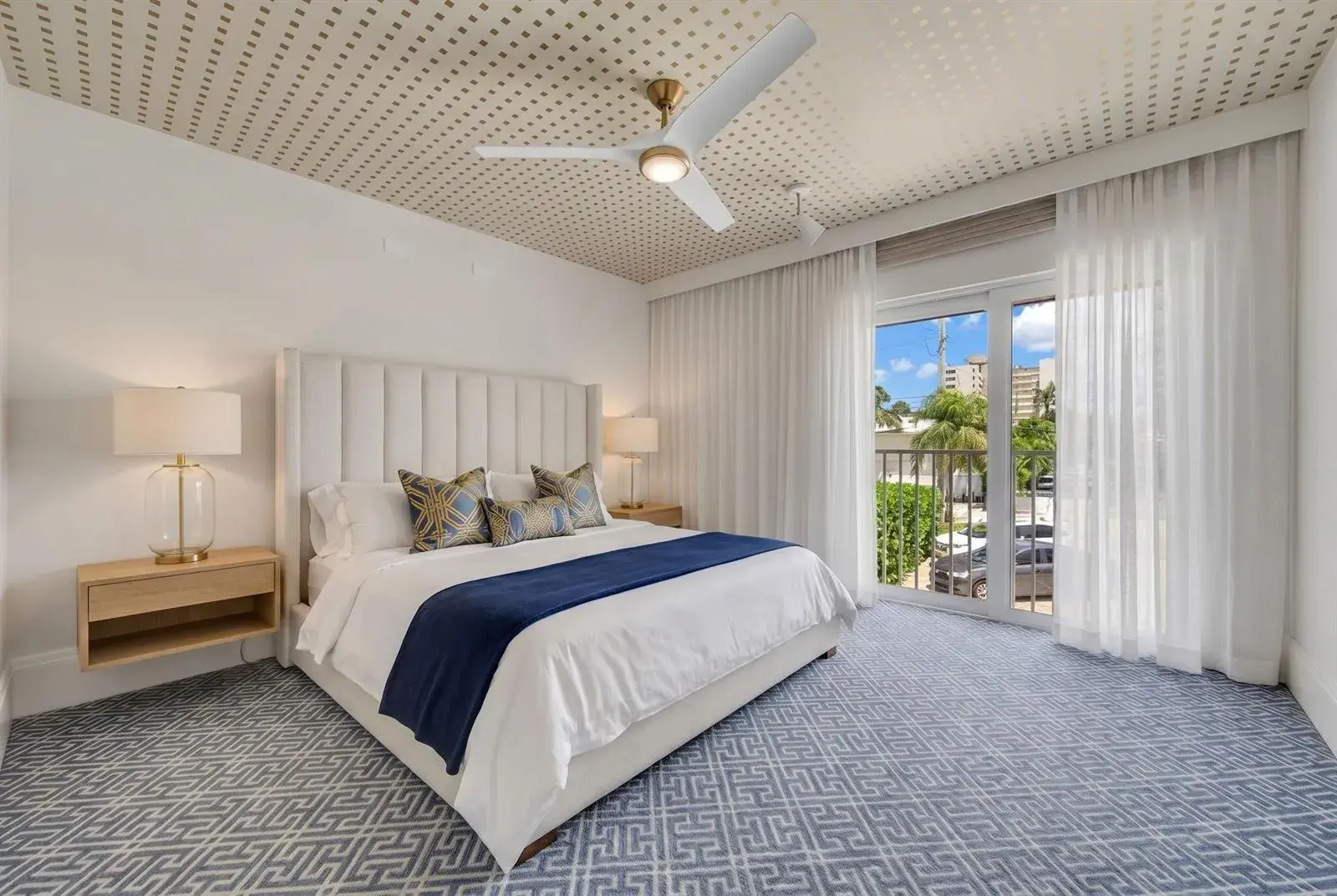 341 N Birch Road Unit 206, Fort Lauderdale FL 33304