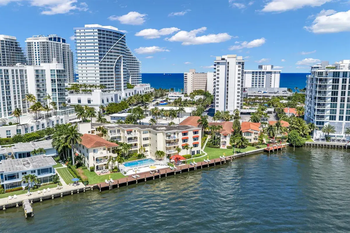341 N Birch Road Unit 206, Fort Lauderdale FL 33304