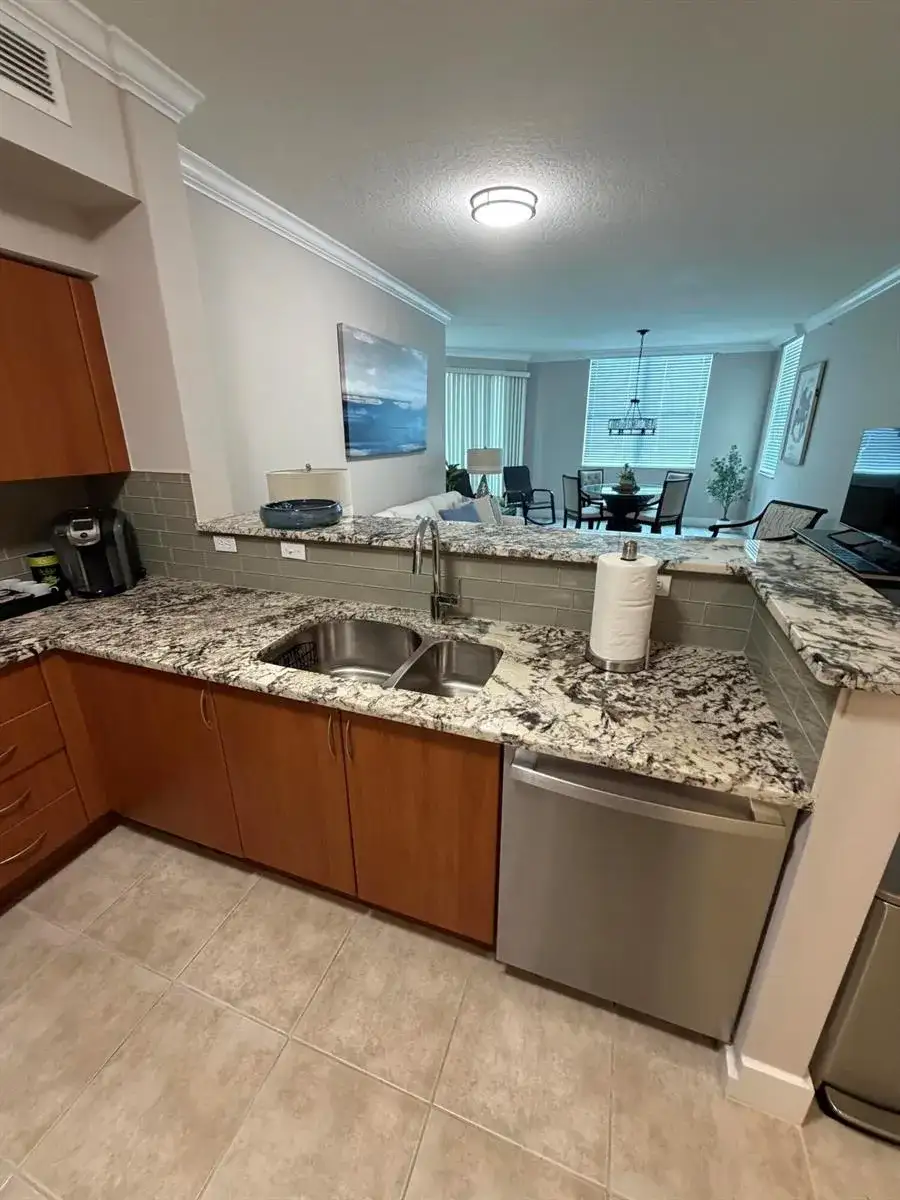 804 E Windward Way # 618, Lantana FL 33462 photo 4